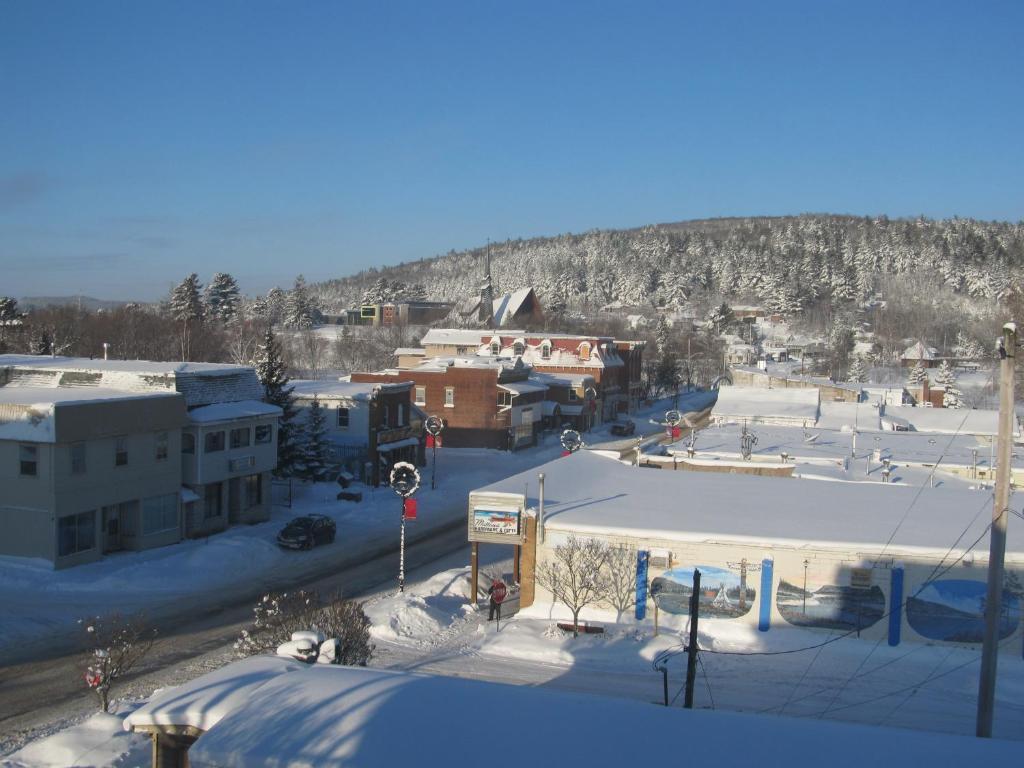 Le Voyageur Inn Mattawa Buitenkant foto