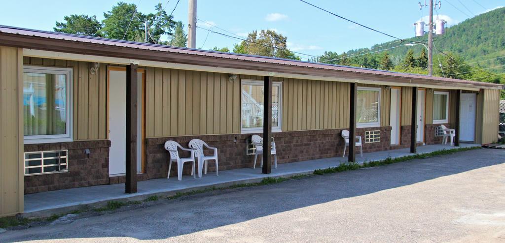 Le Voyageur Inn Mattawa Buitenkant foto